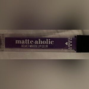 Hard Candy Matte-aholic velvet mouse lip color purple matenew and sealed